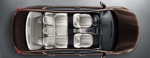 宽绰内饰空间.jpg 宽绰内饰空间.jpg