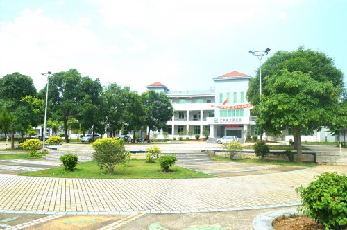 DSC_0121.JPG DSC_0121.JPG