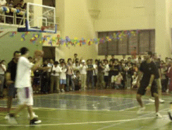20050809_1vincecarter5_001909.gif